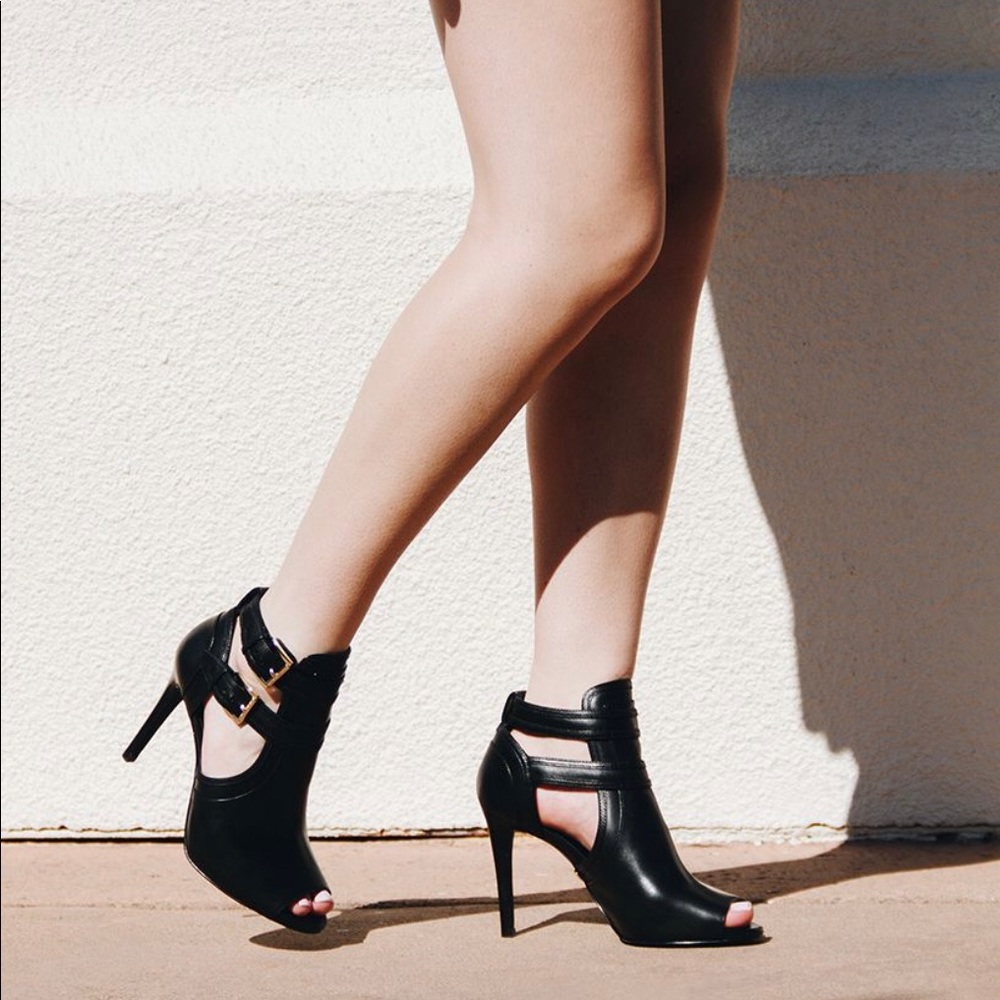 Michael Kors blaze peep toe booties black